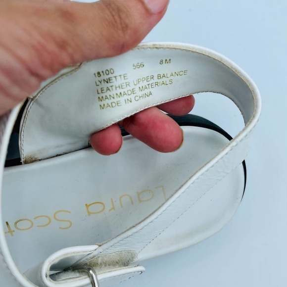 Vintage Laura Scott White Leatherv Sandals - Picture 8 of 10